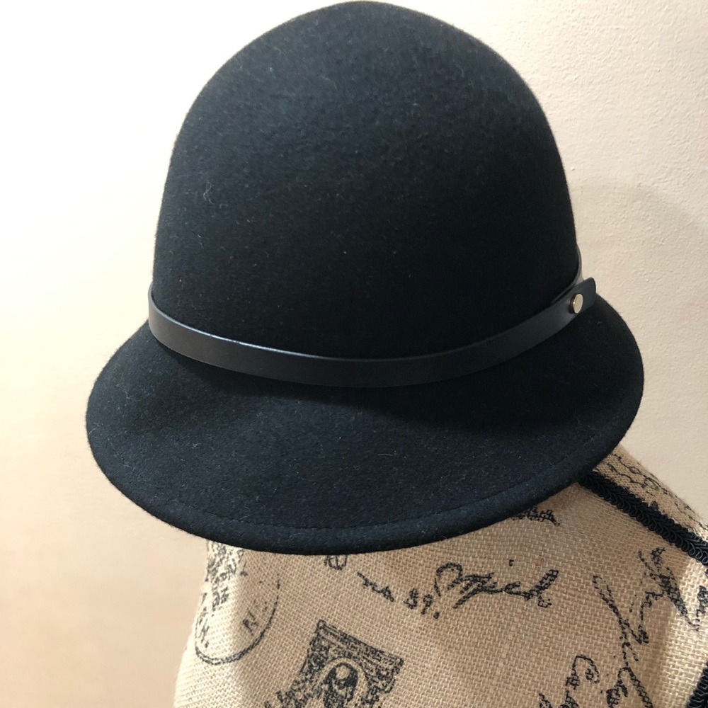 Fancy hat*